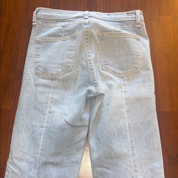 Veronica Beard Jackie 10” In Sky with Fray Straight Leg Jeans Size 26 - Picture 8 of 14